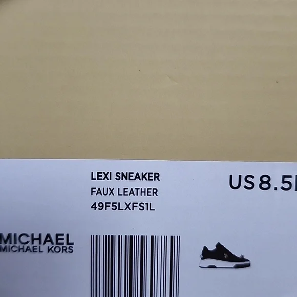 Michael Kors Black Lexi Embellished Mixed-Media Sneaker Women's 8.5 NIB - Picture 16 of 16